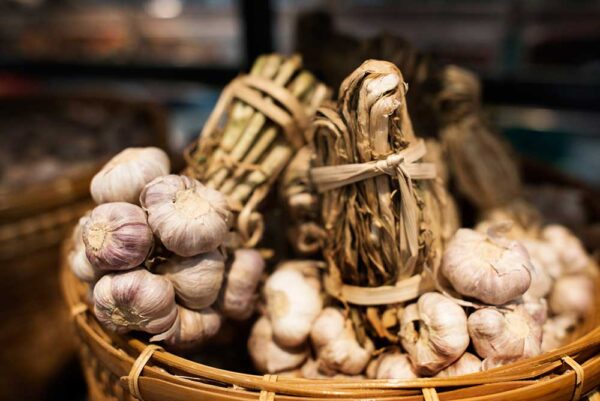 Bawang (Garlic Whole)